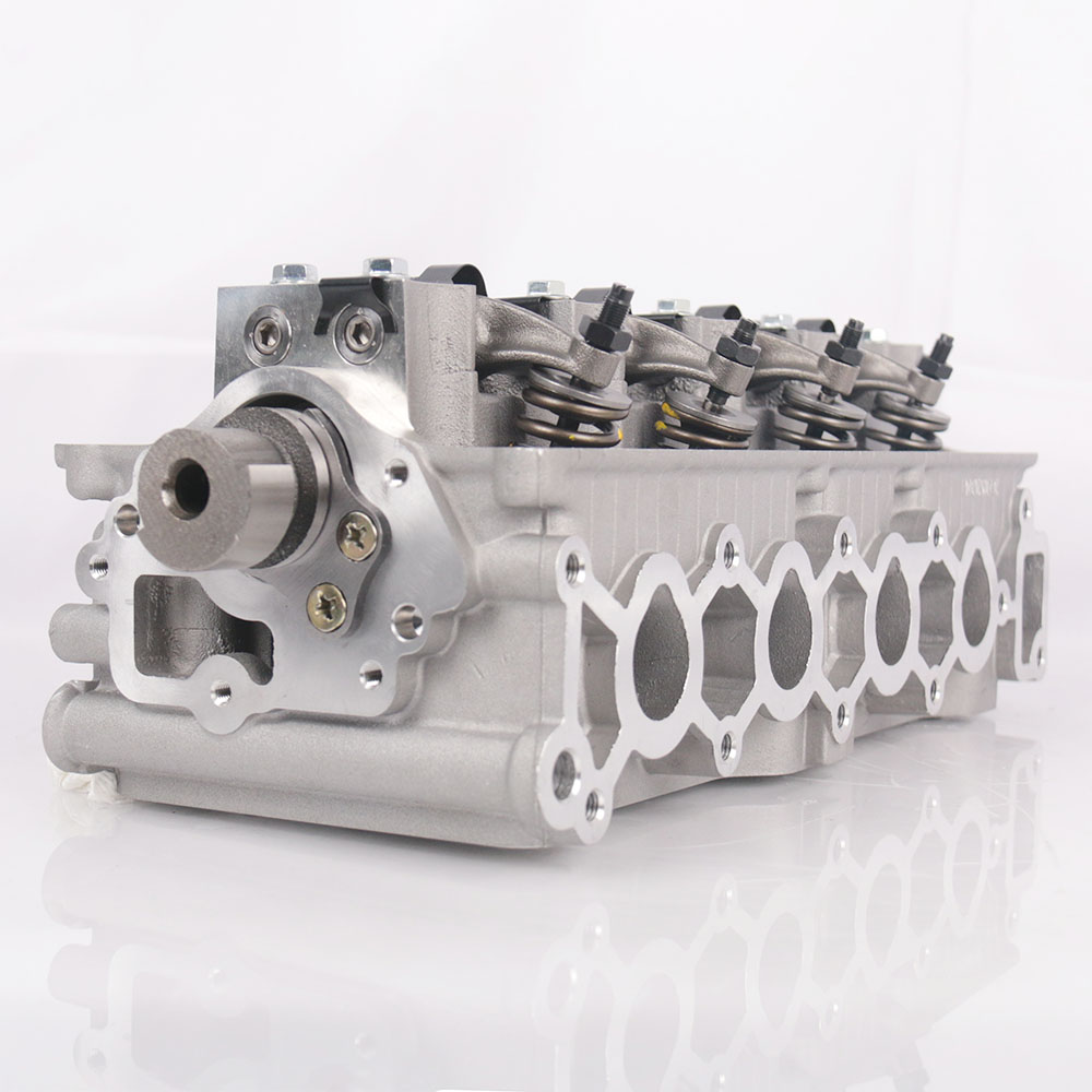 Engine Cylinder Head - رأس أسطوانة محرك جديد بالكامل B10S1